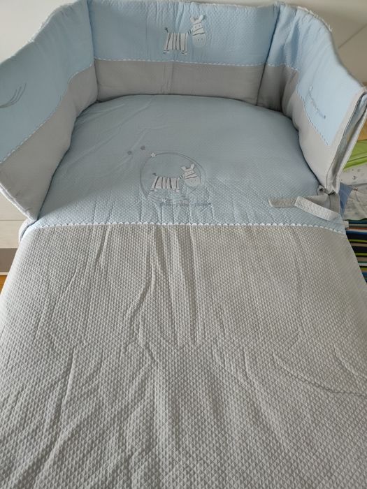 Conjunto de edredom + proteção para cama de grades