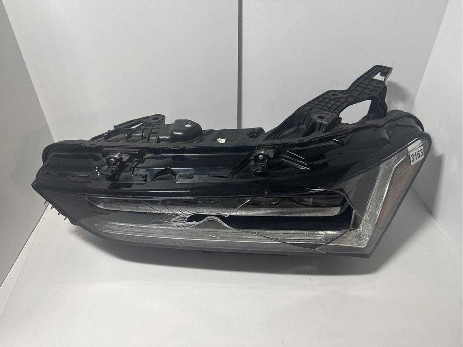 Фара передня ліва Acura TLX 2021 -2023 LED 33150-TGV-A04