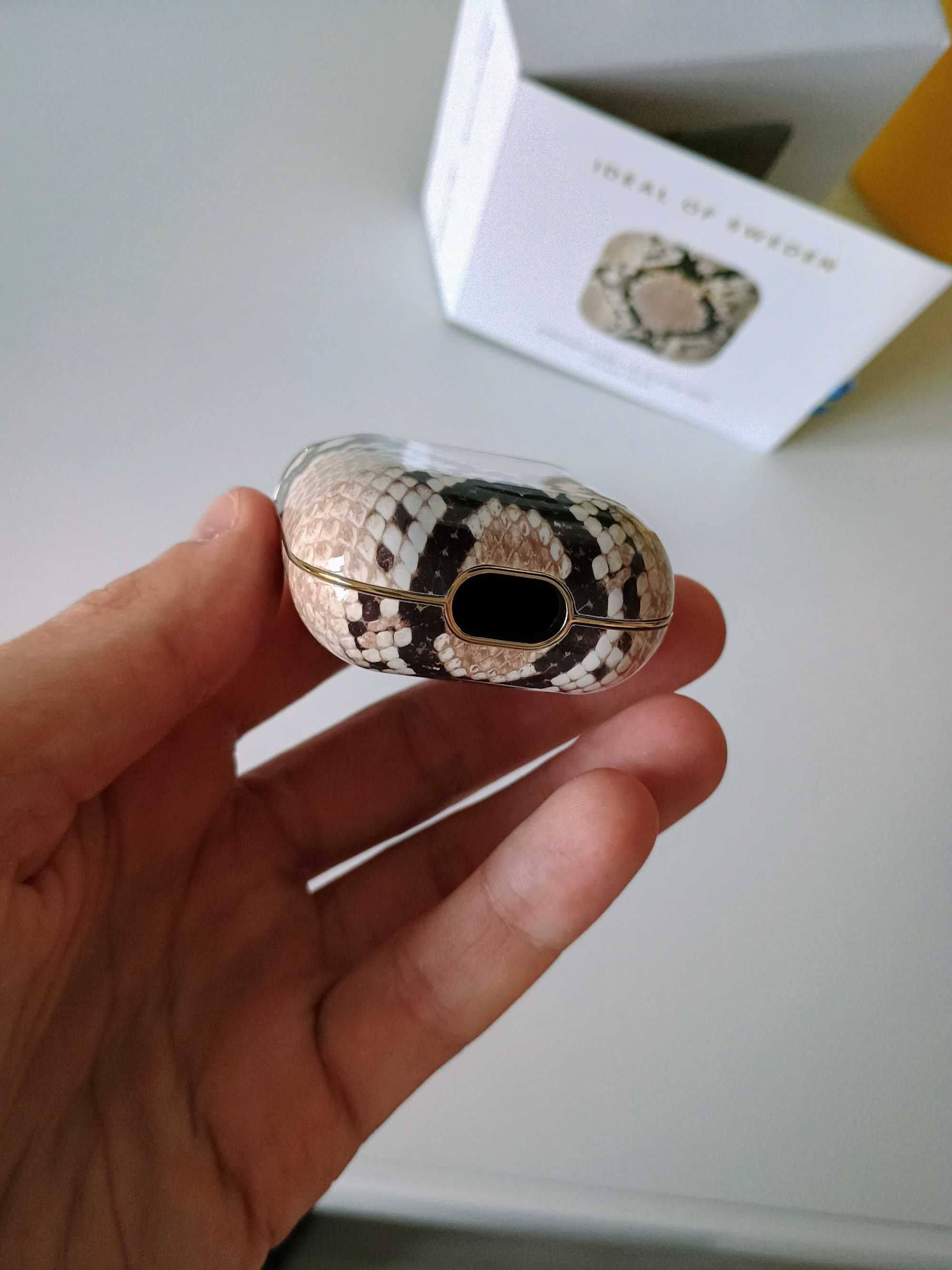 Etui/Case Ideal of Sweden na AirPods'y 1 lub 2 - wzór Sahara Snake