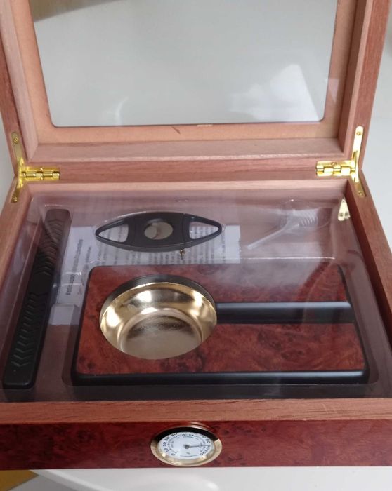 Humidor na cygara Amboina z szybą (zestaw)