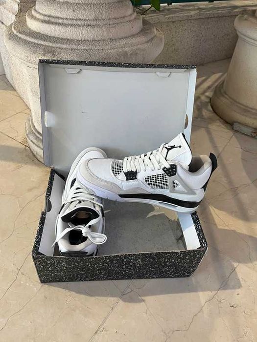 Jordan_4_Retro_Military_Black_damskieBiegania / Rozmiar 41