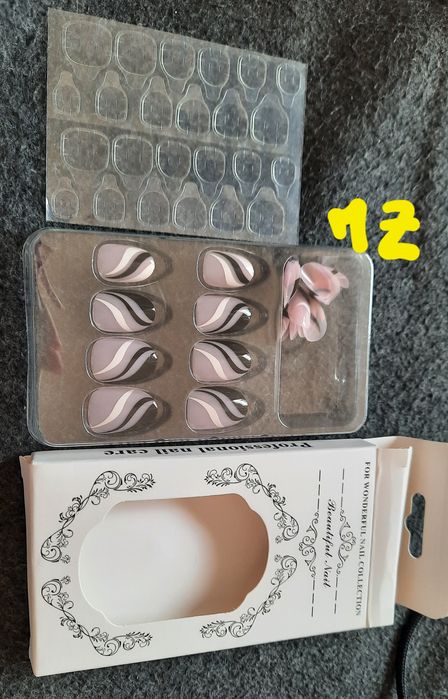 Paznokcie sztuczne tipsy ozdobne