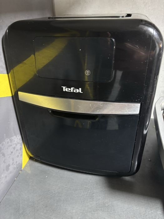Аерогриль Tefal.