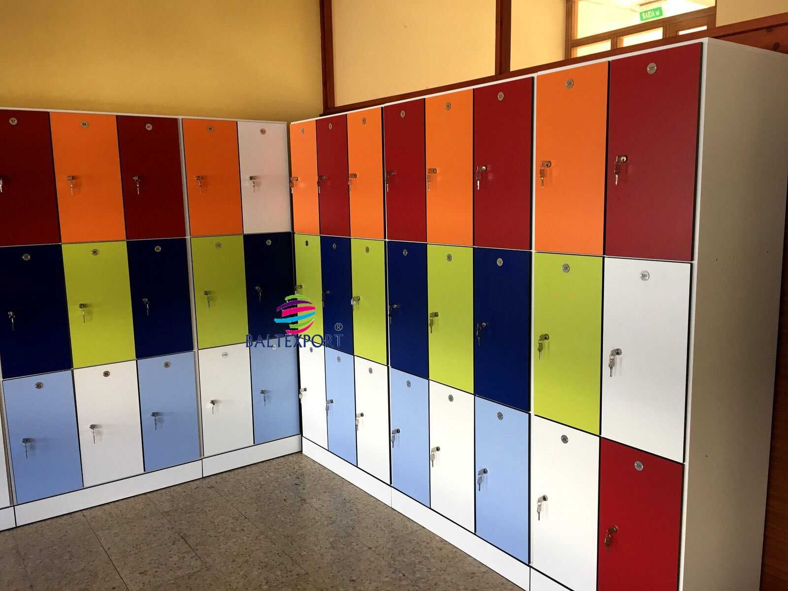 COMPONENTES Mobiliário Fenólico Cabines WC Vestiarios Armarios Cacifos