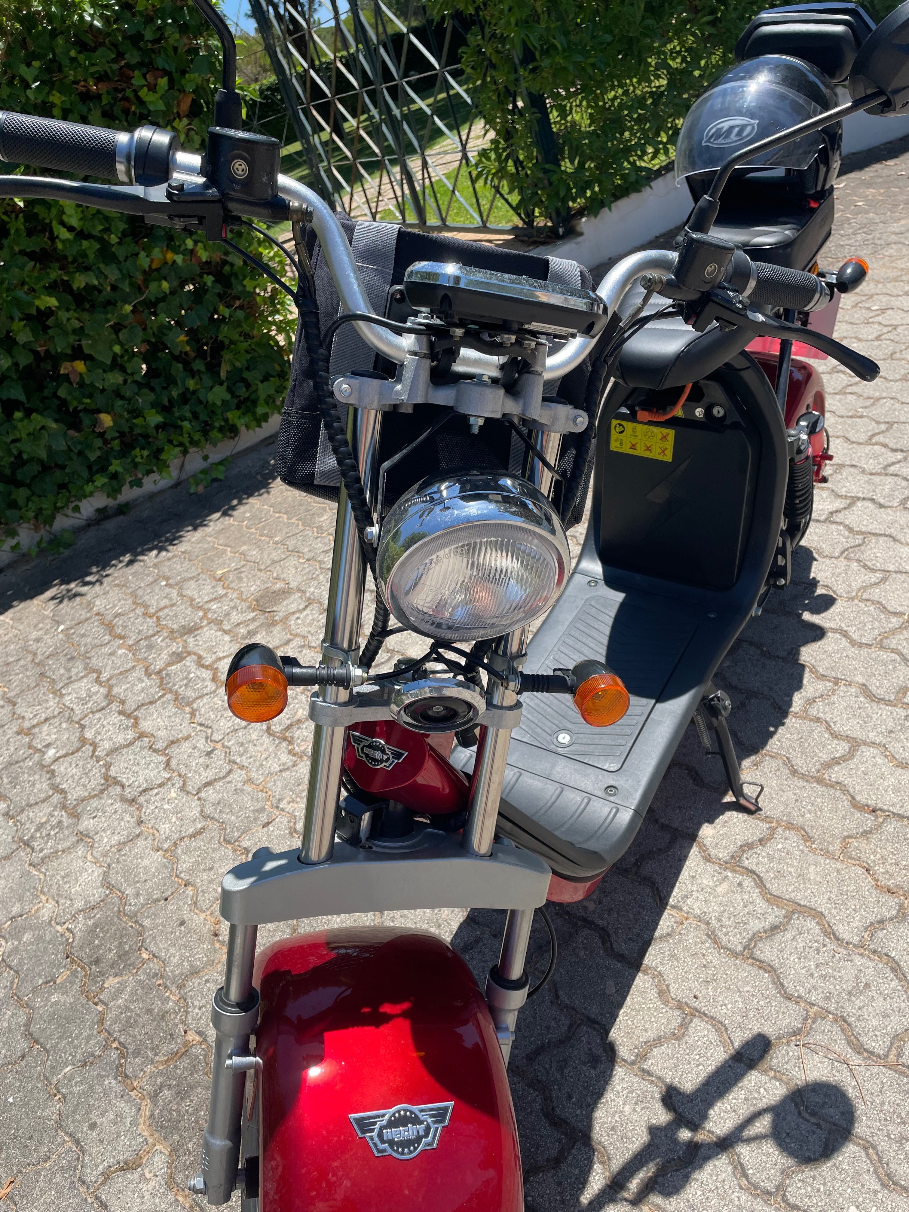 Scooter Elétrica COCIS
