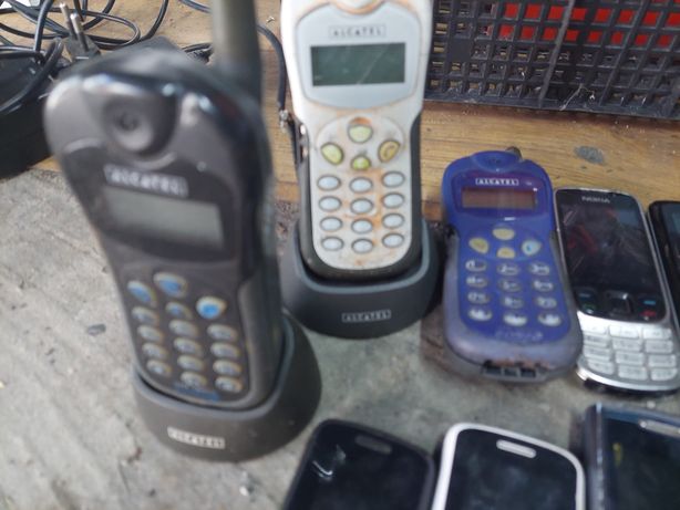 Telefony b.stare nowsze dla zbieracza