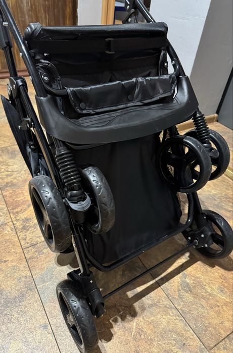 Nowy wózek spacerowy Nania Texas – super lekki i kompaktowy