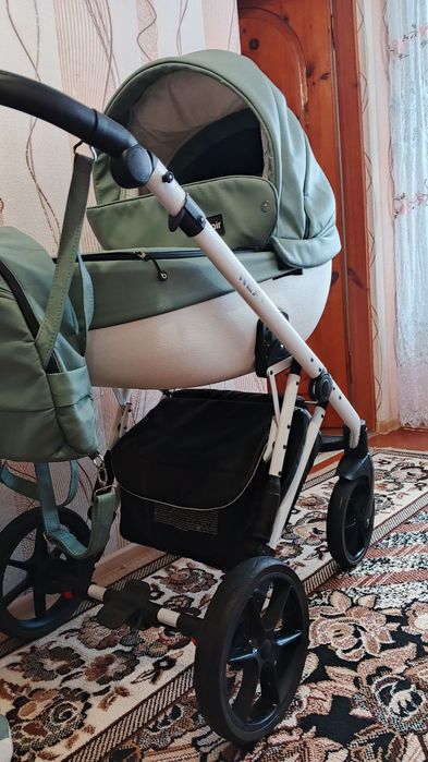 Продам коляску next bair