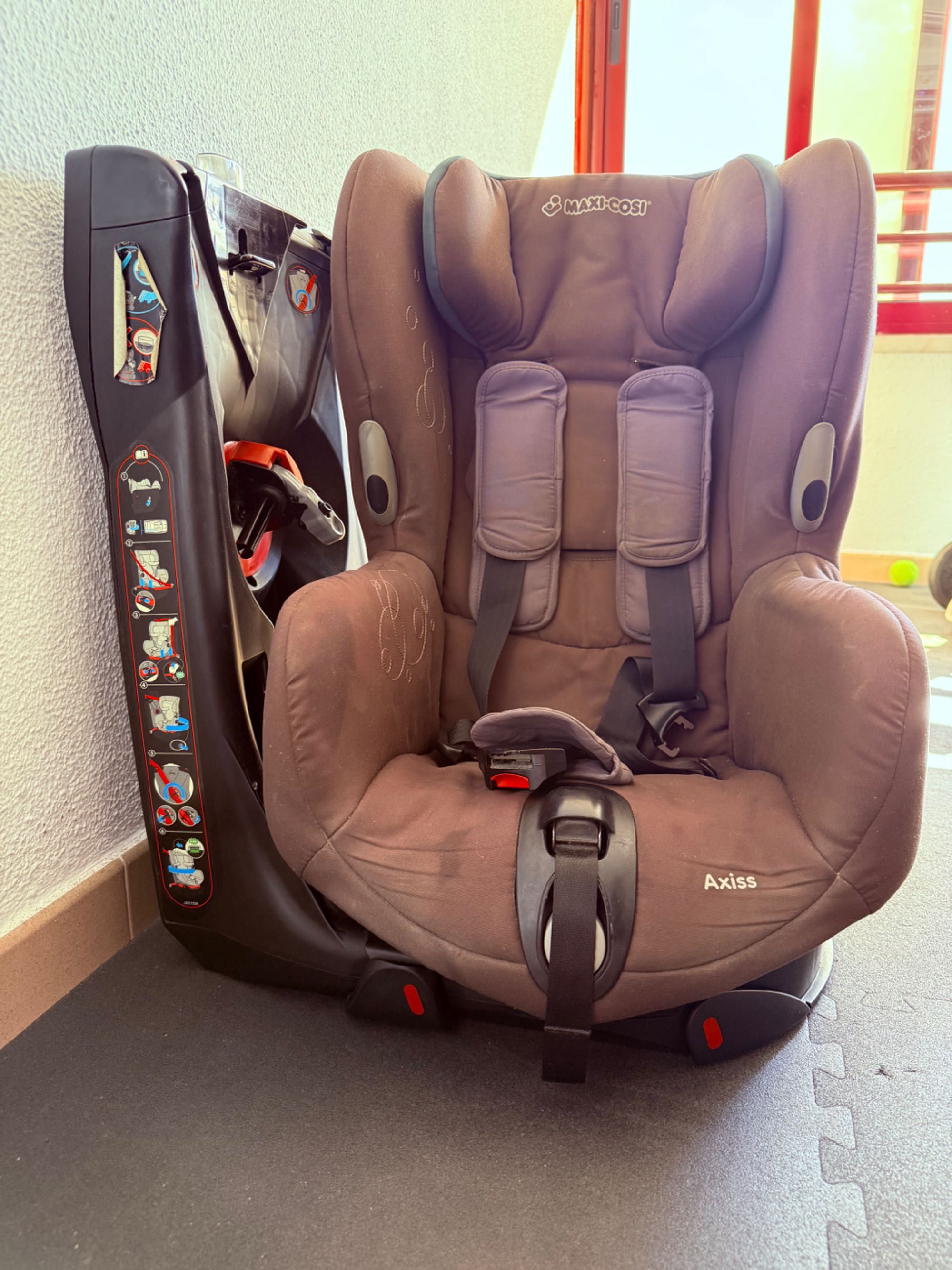 Cadeira de Bebé para o carro - Maxi-Cosi Axiss