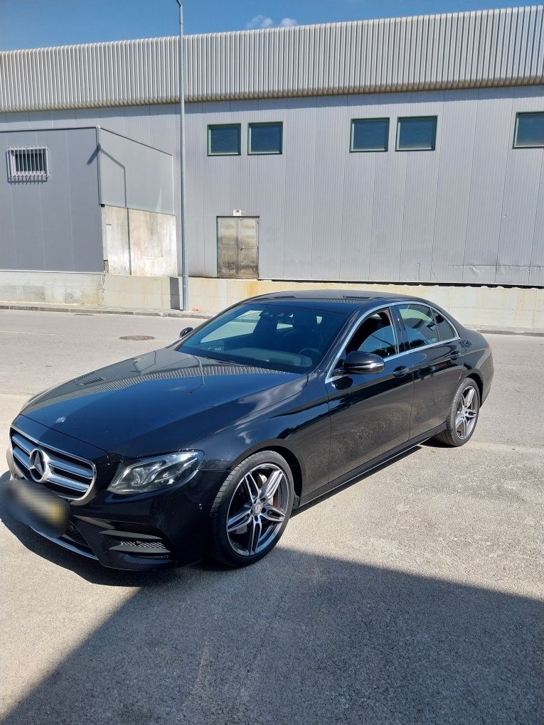 Mercedes-Benz E220d AMG 194cv  9G-TRONIC 
Transmissão: Caixa automátic