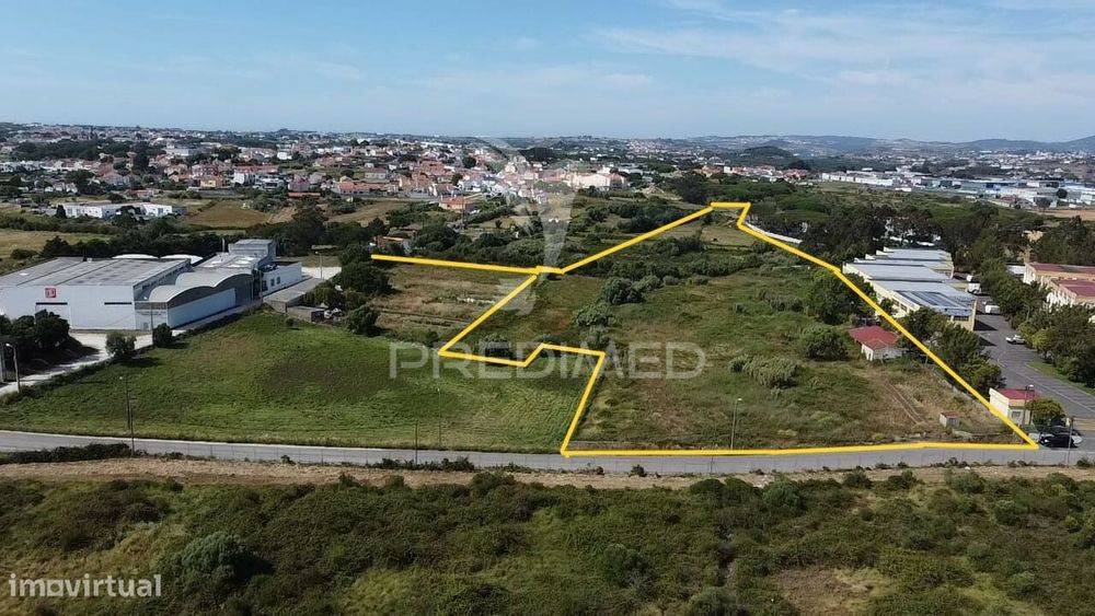 Grande terreno para atividades económicas em Sintra