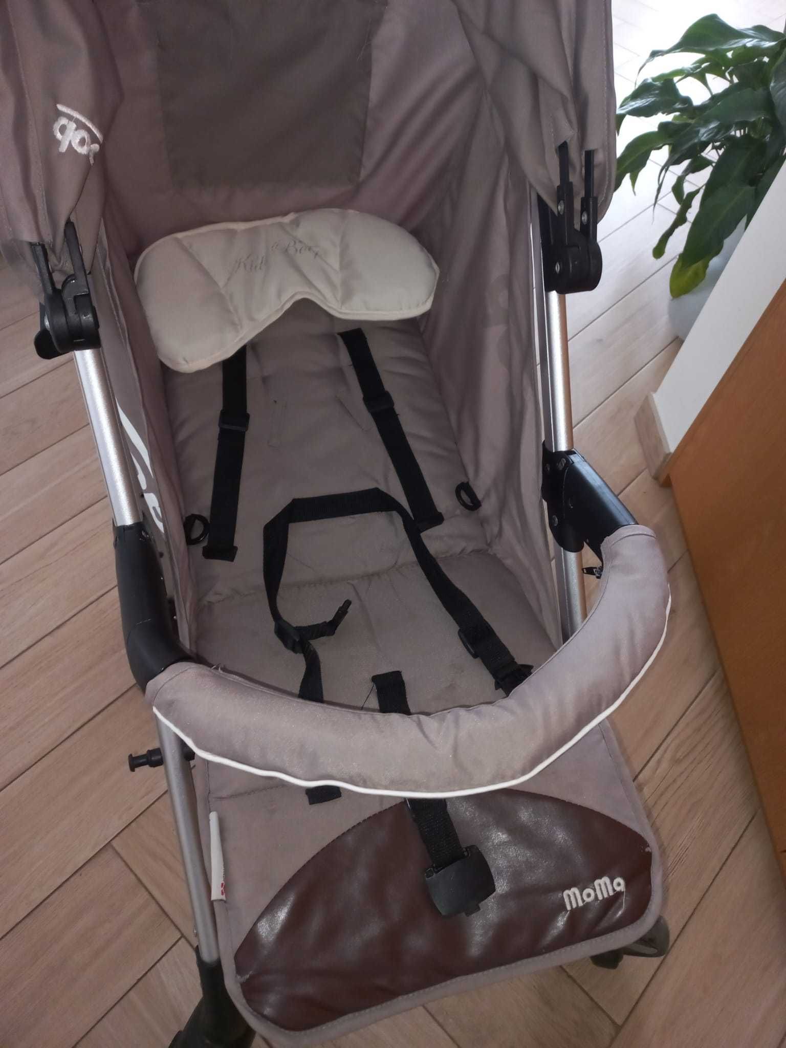 Carrinho de passeio de bebé