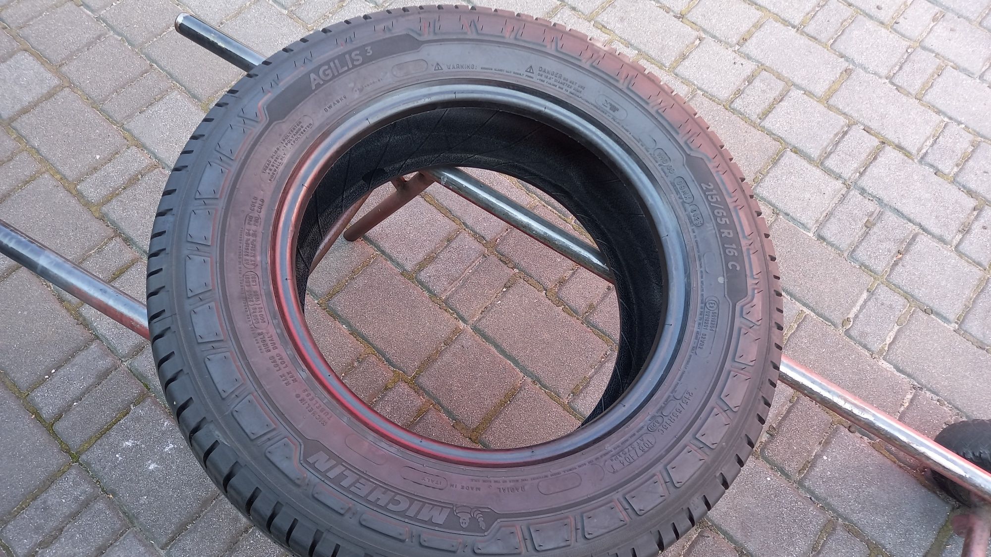 Demo Opony Letnie Michelin Agilis 3 215/65/16C 0423,106/104T  4 sztuk