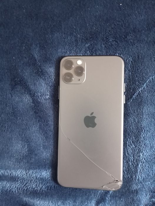 IPhone 11 para retiradas de peças