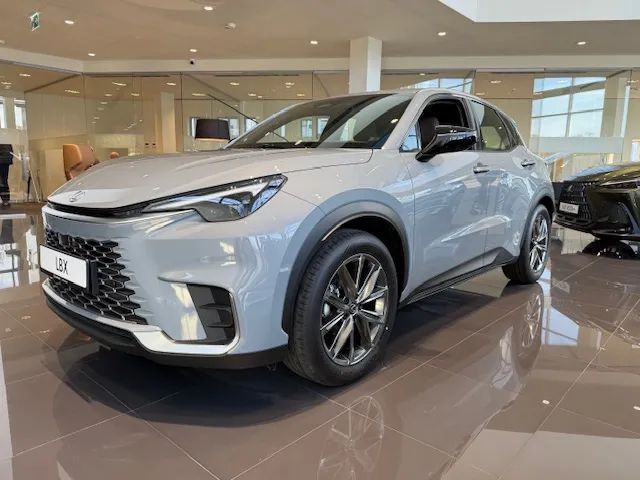 Lexus LBX