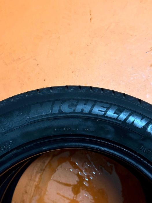 Pneus Michelin Primacy HP - 215/60/16 - Impecáveis