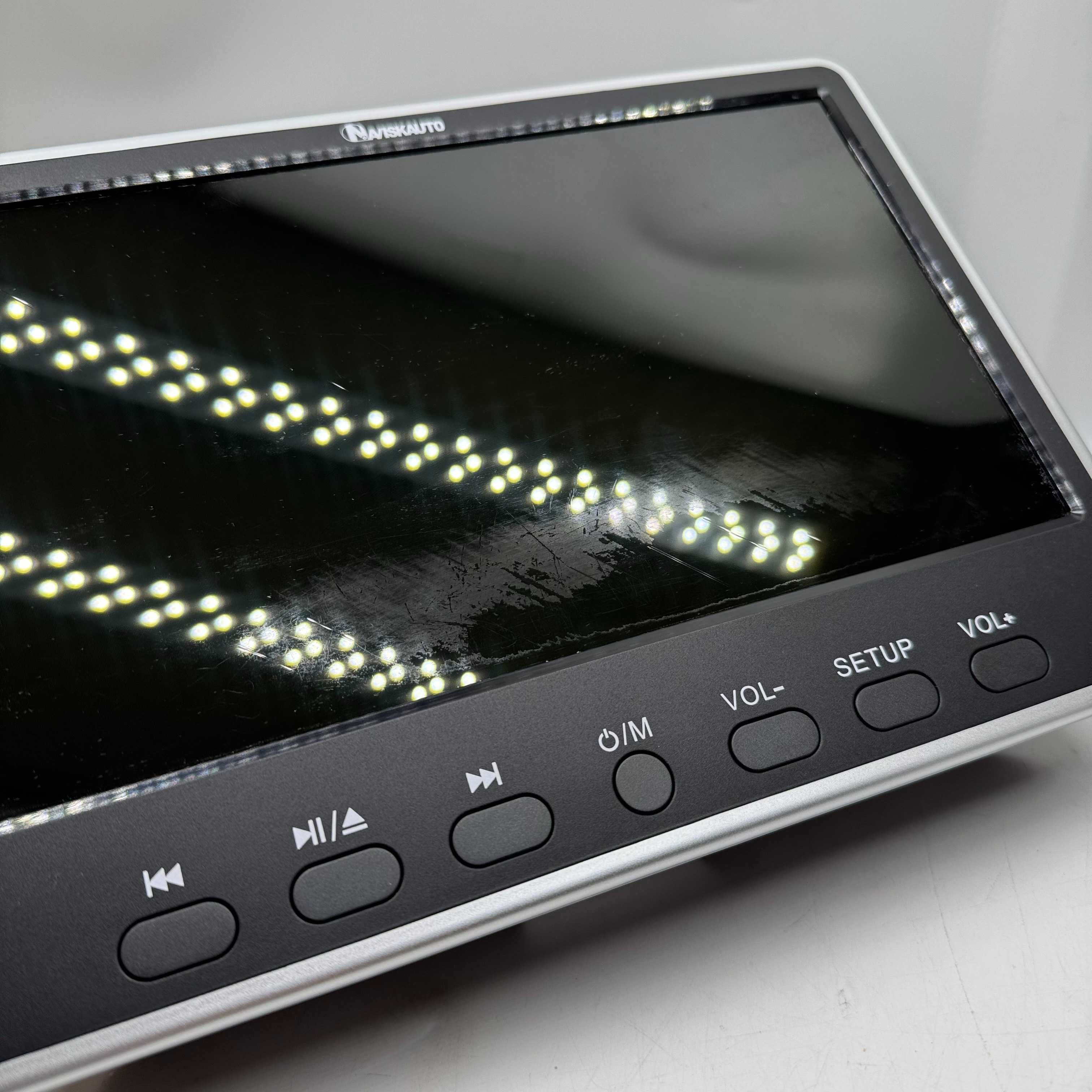 NAVISKAUTO BR1202B Samochodowy odtwarzacz DVD 10,1" słuchawki HDMI