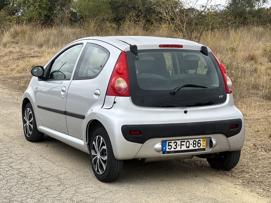 Peugeot 107 1.0 - Em muito bom estado