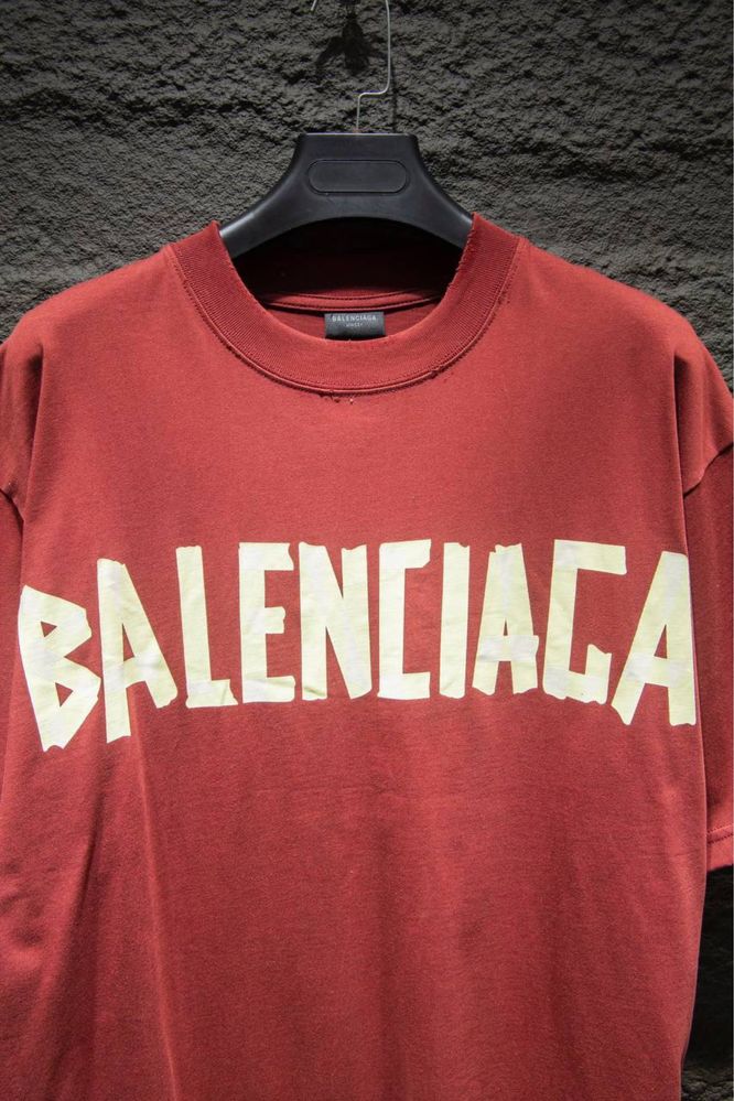 Футболка Balenciaga