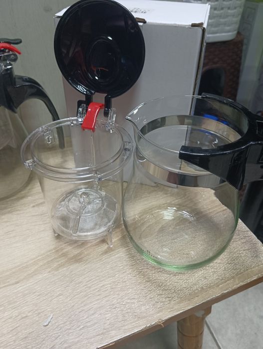 Гунфу тіпод заварник з системою зливу кнопочний скляний типот типод