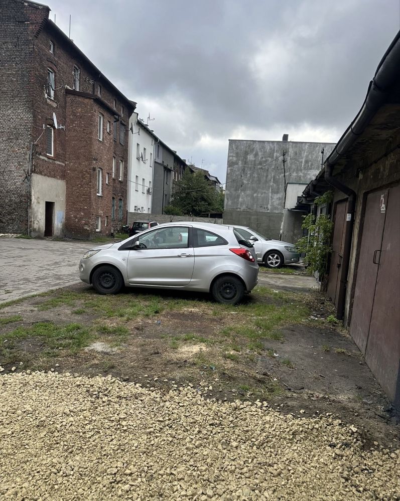 Wynajmę garaż murowany Chorzów Armii Krajowej