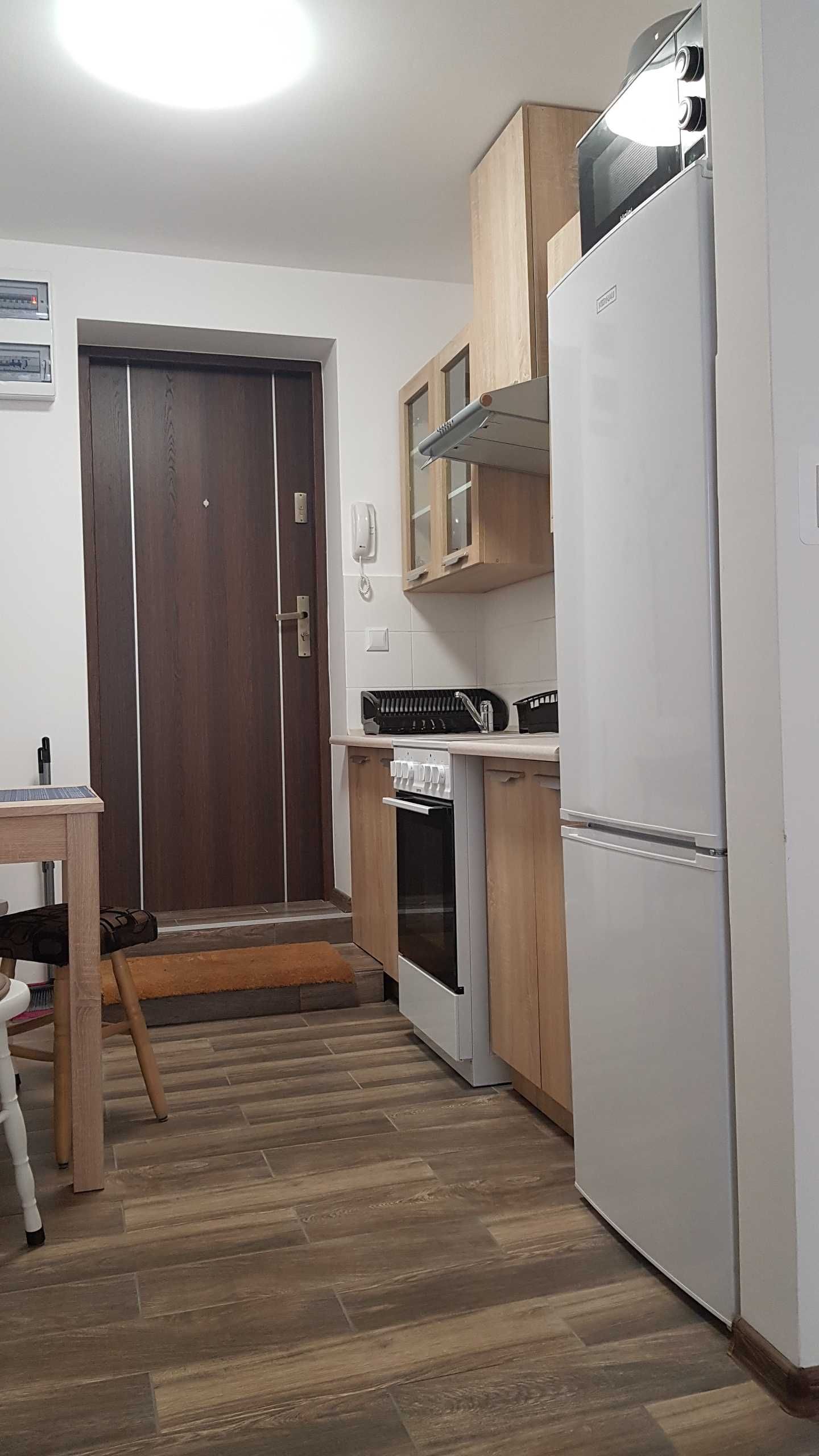Piękna, umeblowana kawalerka w CENTRUM miasta SzamotułyDOSTĘPNEod15.07