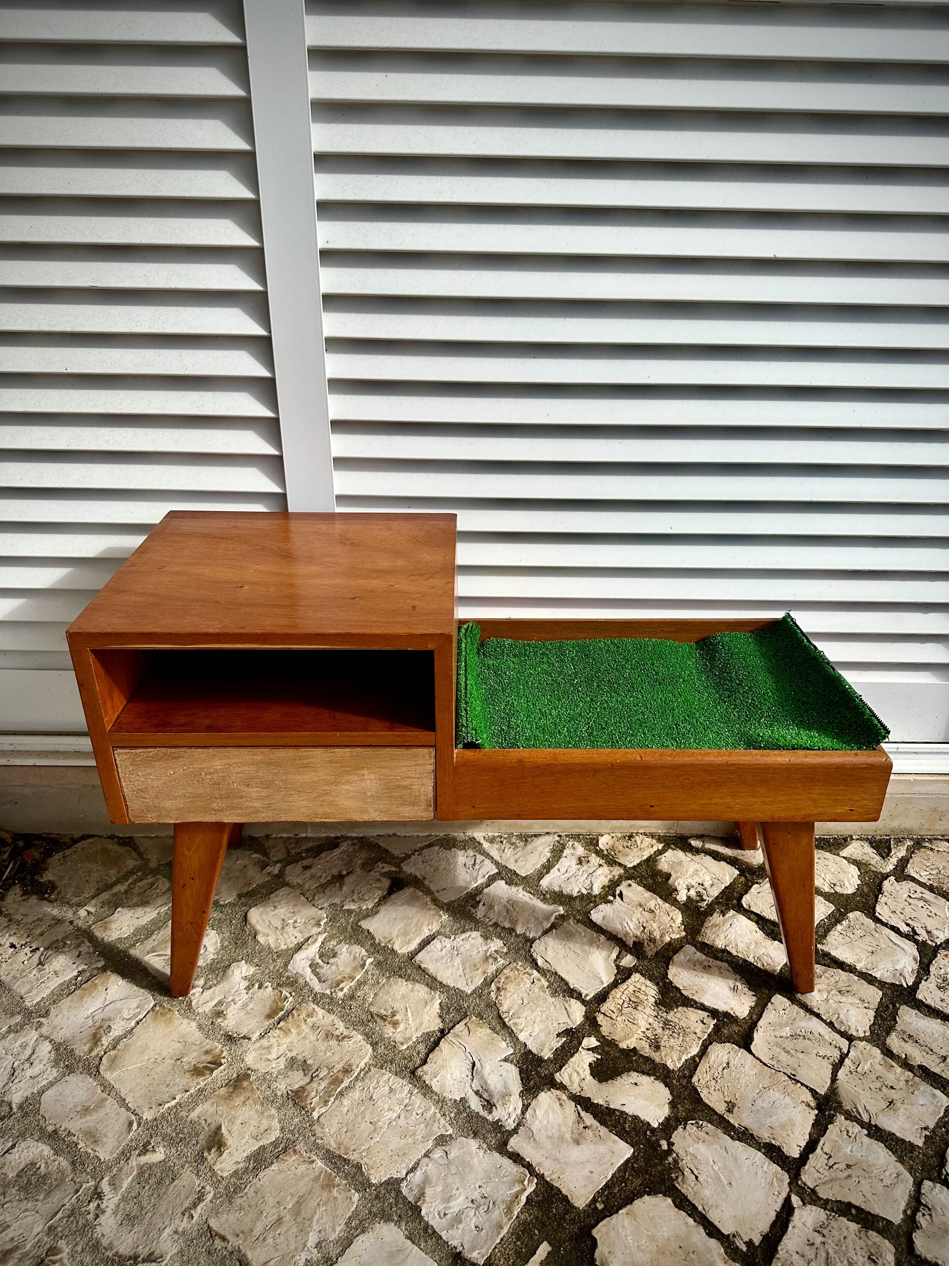 Móvel vintage baixo