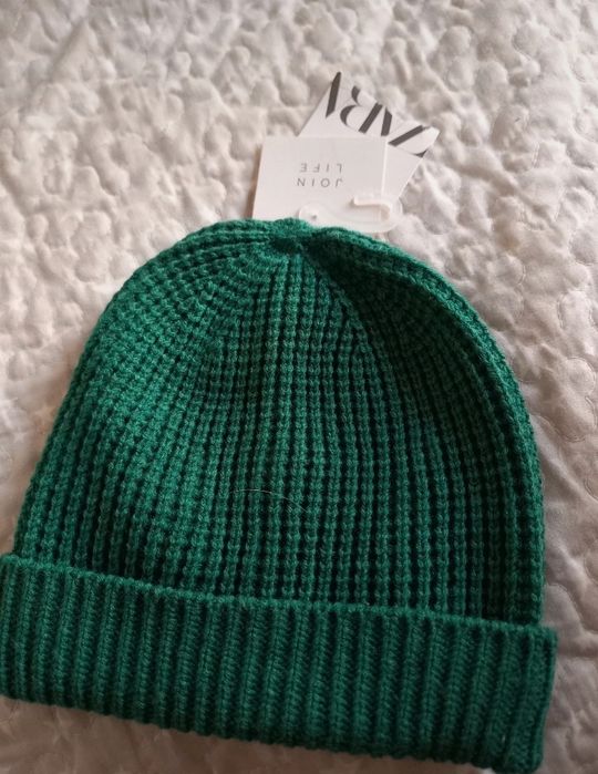 Gorro verde escuro da Zara