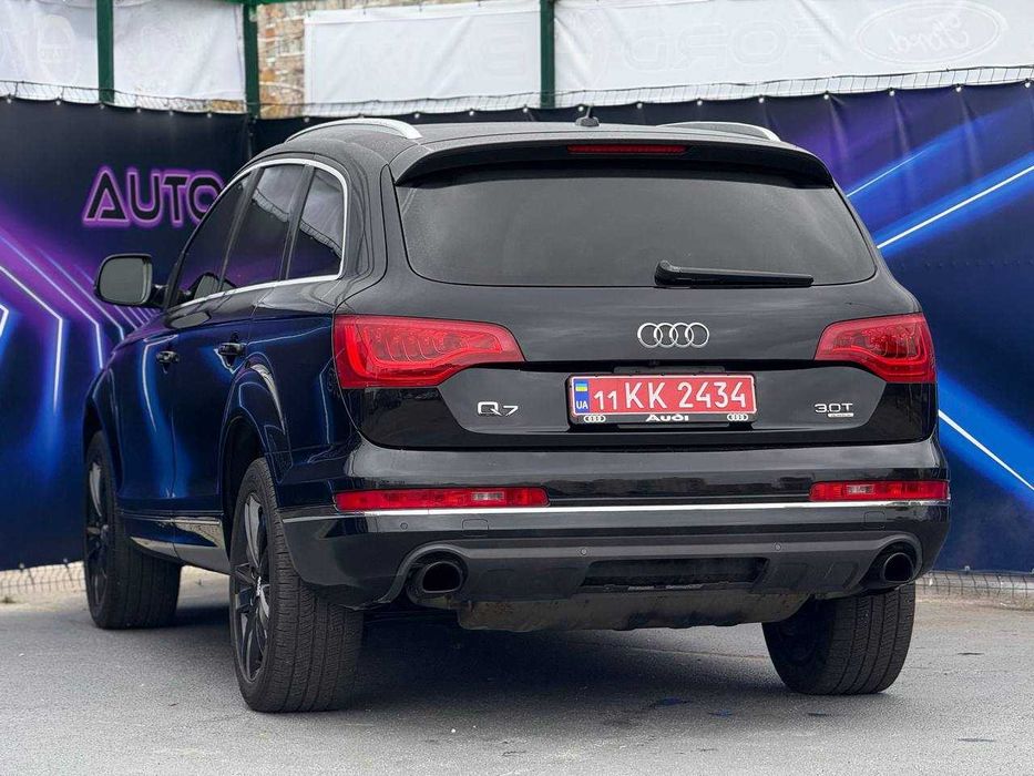 Audi Q7 2015, 3.0 бензин без подкрасов