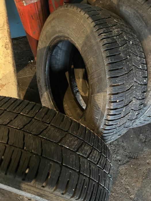 215/65 15-c залишок протектора 60~70%  резина в гарному стані!!!