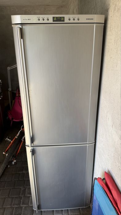 Lodowka Samsung RL33EAMS - bardzo ladna - wada