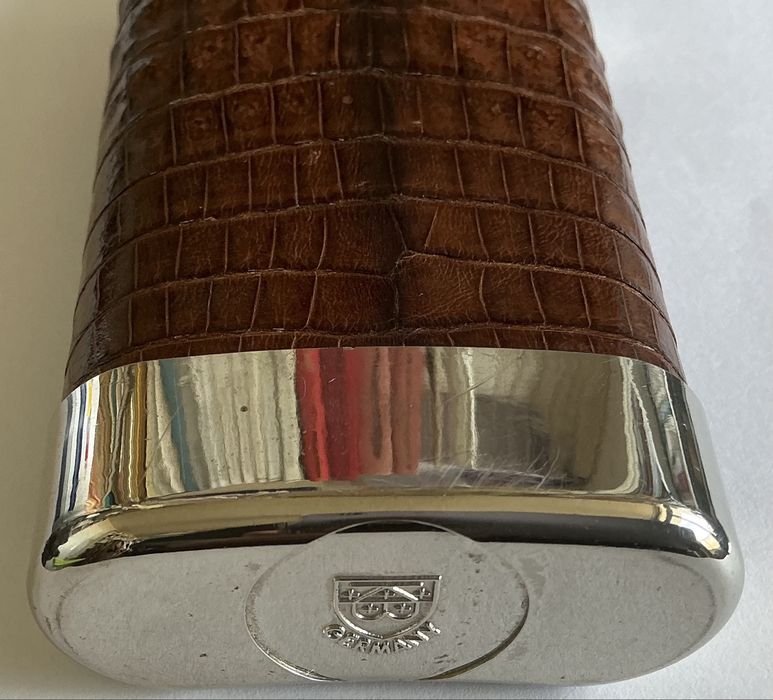 Фляга кожа и сталь