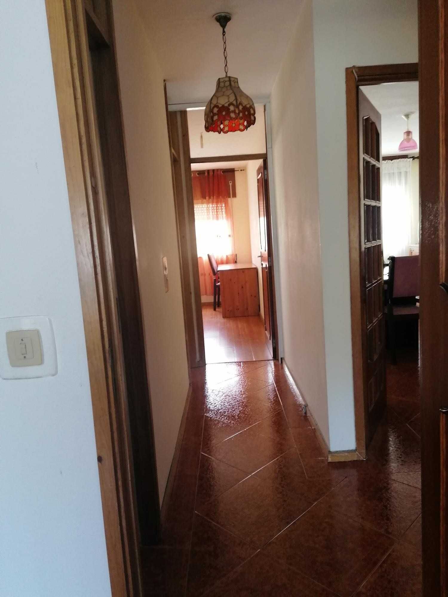 Apartamento T3+1 à Avenida da Boavista - excelente localização.