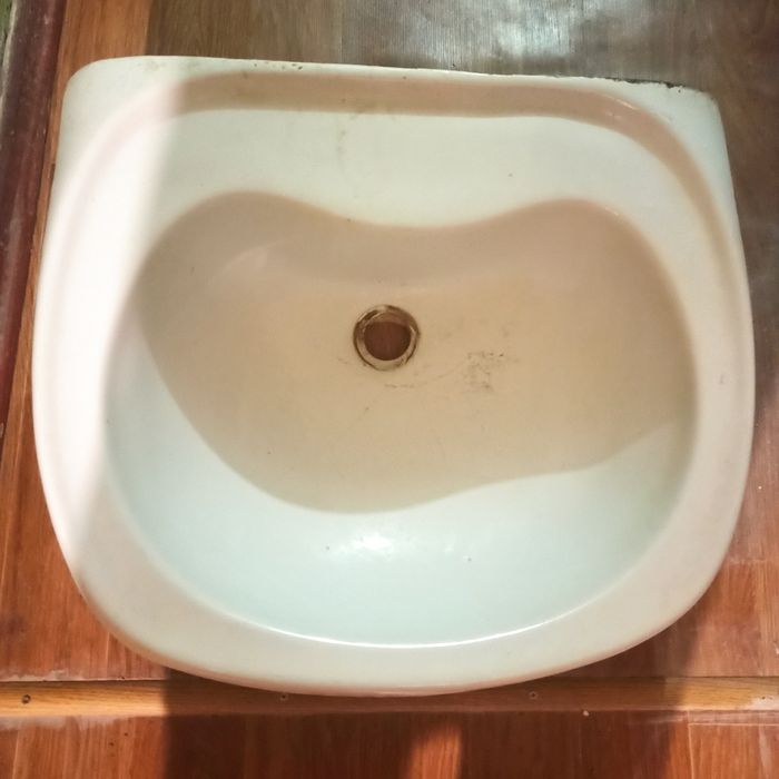 Умивальник для будівельників