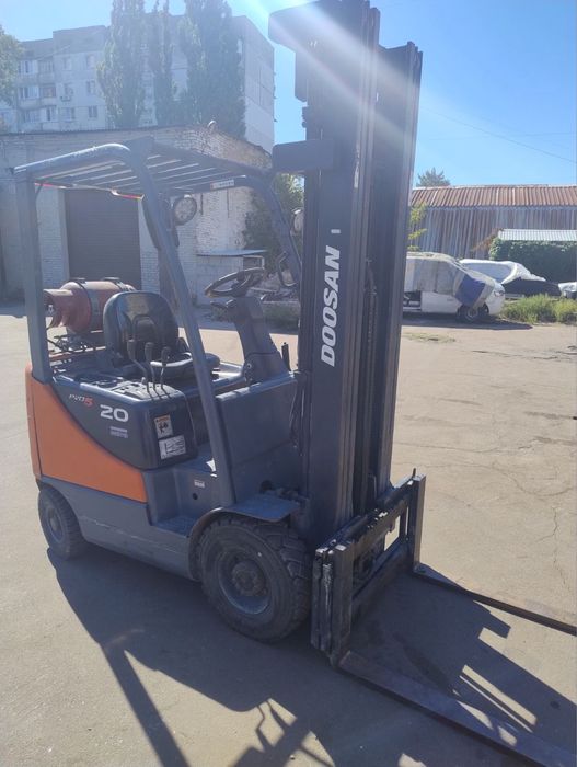 Газовий навантажувач Doosan G20 SC-5