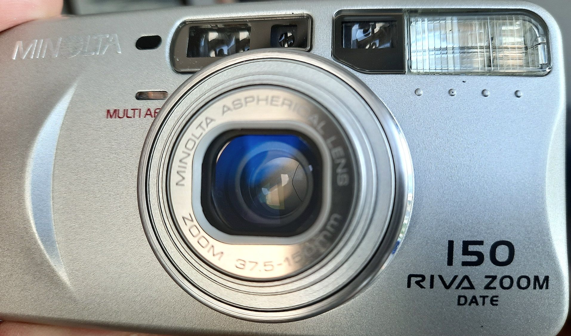 Minolta Riva 150 Zoom