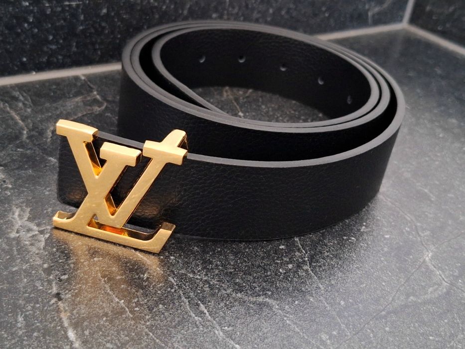 Piękny pasek damski Louis V długość 120 cm