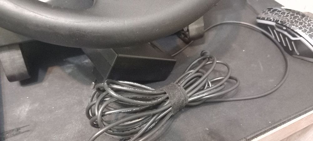 Kierownica logitech driving force gt