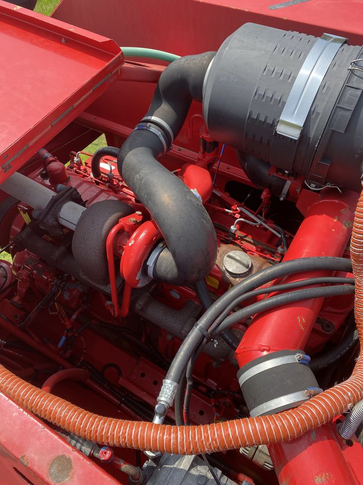 Комбайн зернозбиралний MASSEY FERGUSON 28/SAMPO 2075