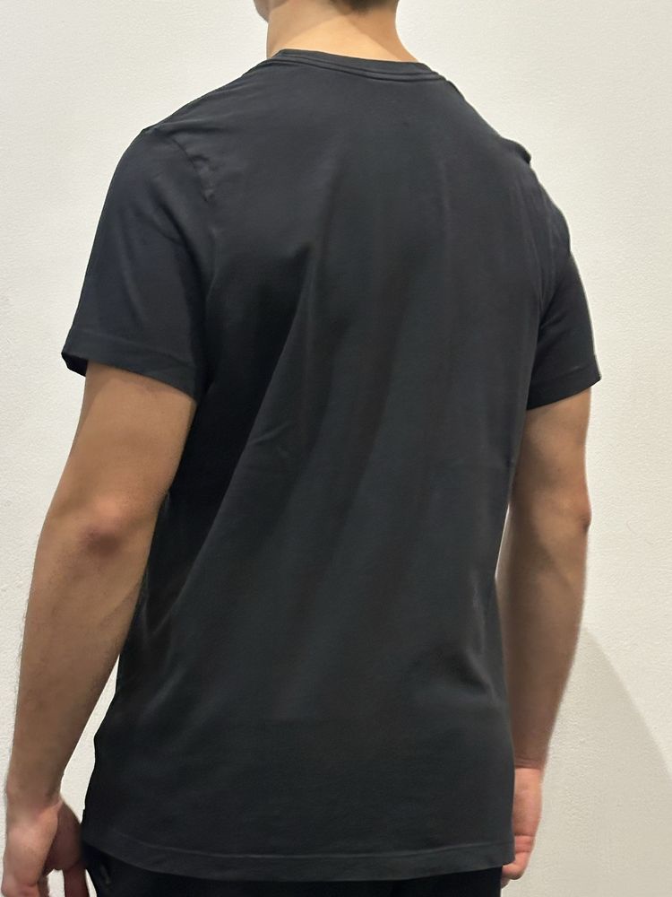Nike koszulka z nadrukiem z krótkim rękawem
