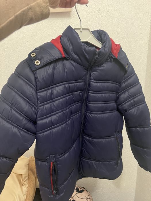 Куртки різні хлопчик - дівчинка