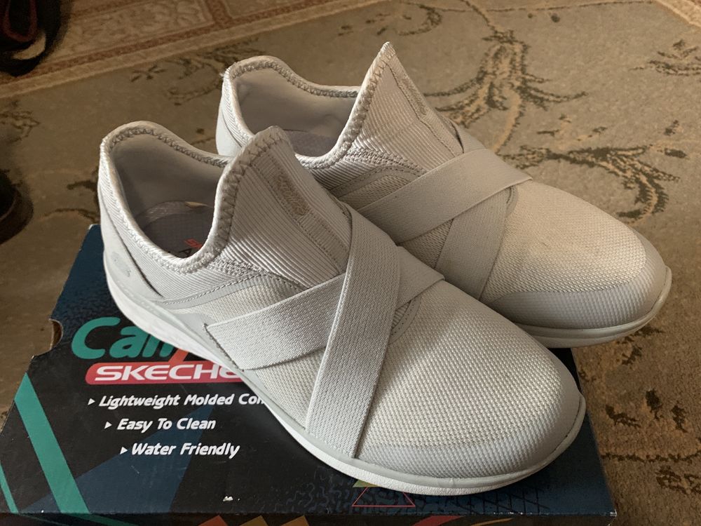 Skechers air-cooled кросівки 39 розмір