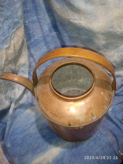 Чайник медный большой