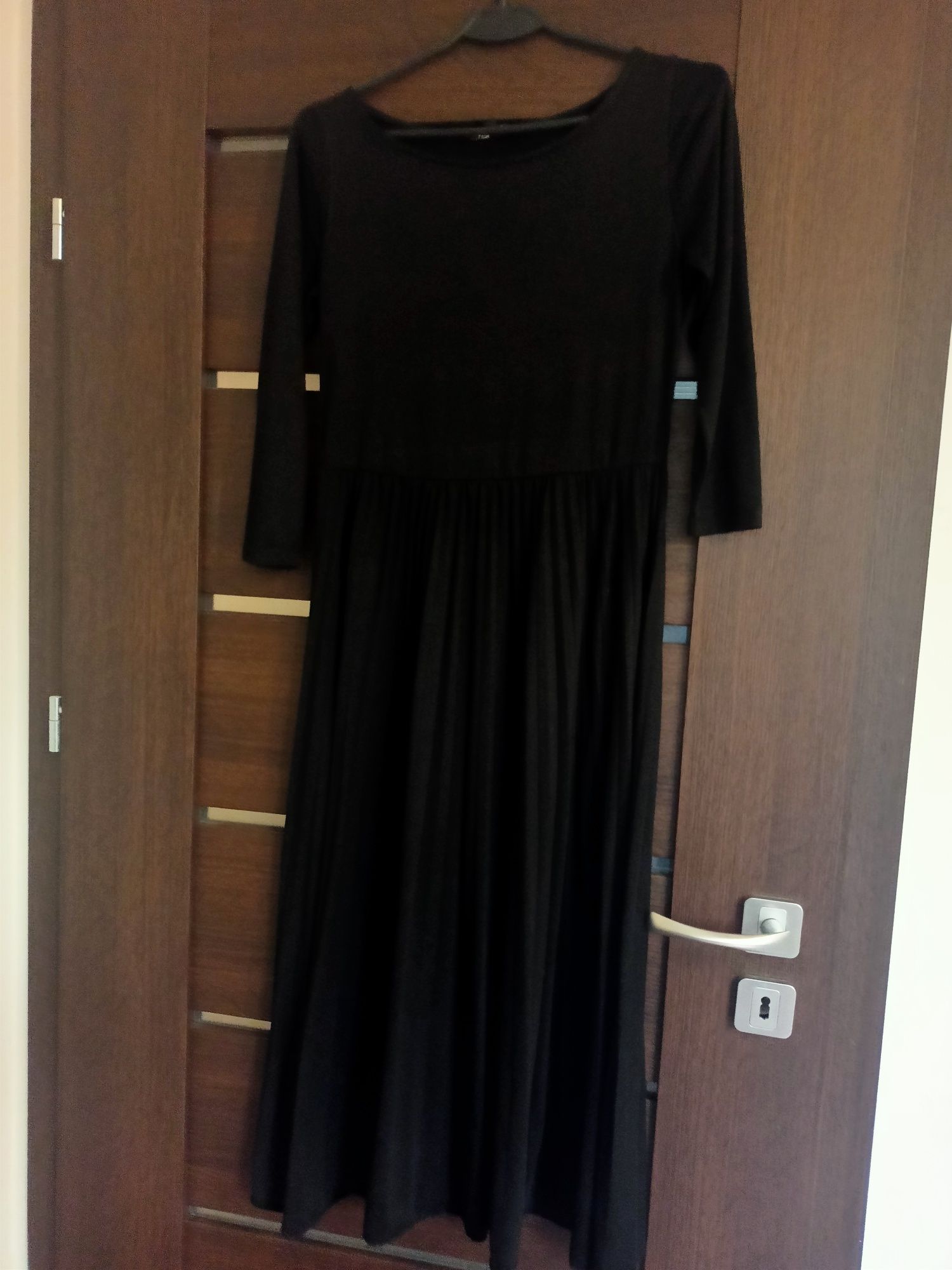 Czarna sukienka Top Secret , MIDI r. S
