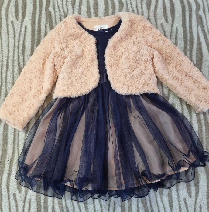 Нарядне плаття на дівчинку