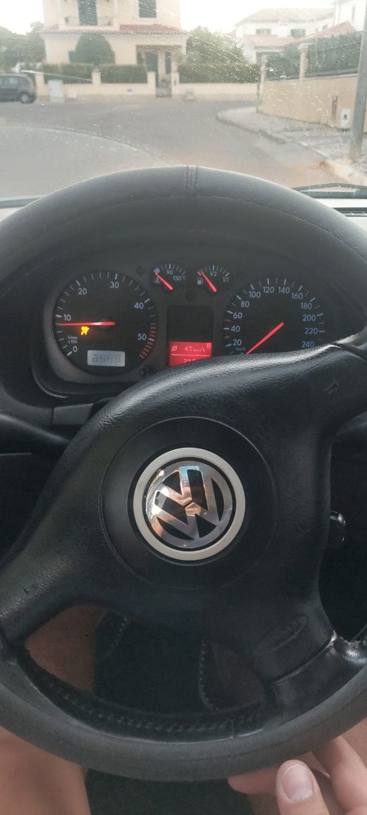 Vw golf IV 1.9 tdi pd 130cv caixa de 6 velocidades toda original