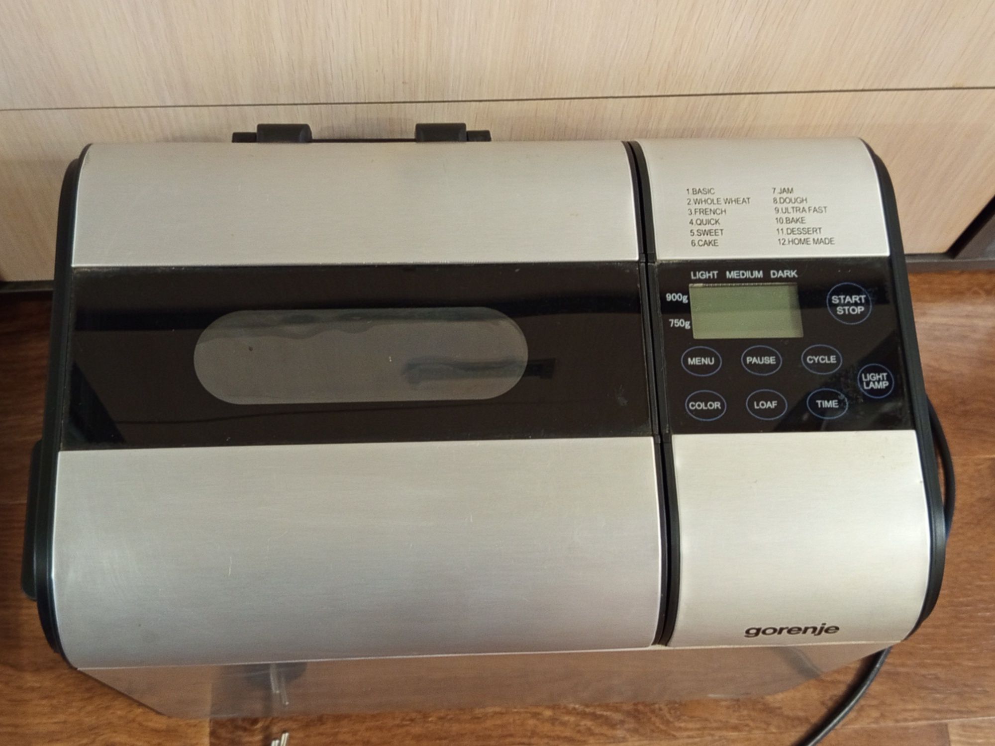 Хлебопечка Gorenje BM 900 AL