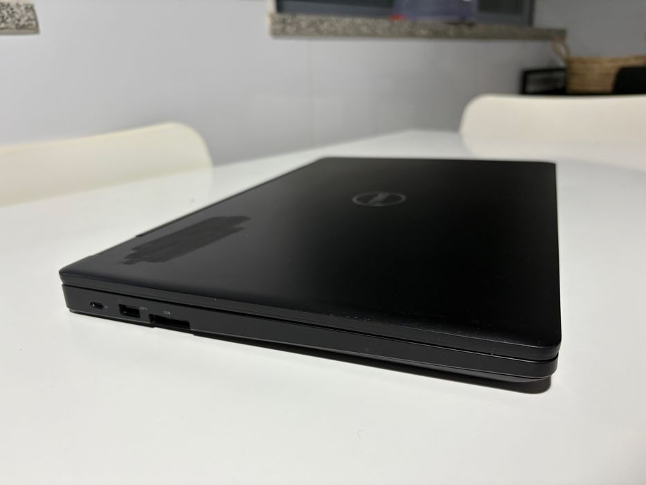 Dell Latitude 5580 i5 8gb 256ssd FHD Win11