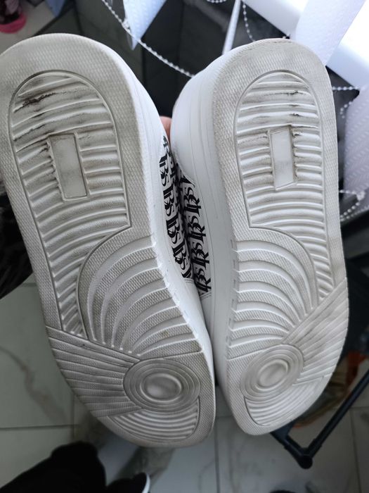 Чоловічі кросівки супер стан