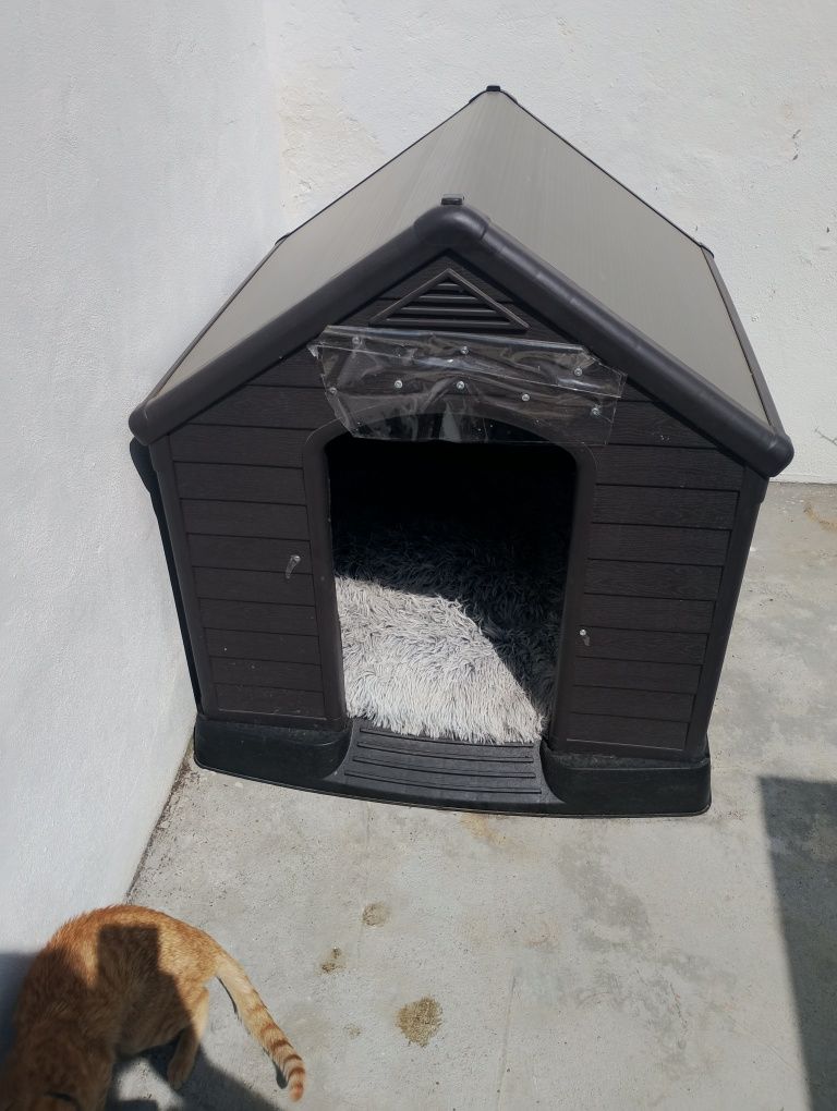 Casa para cão, externa